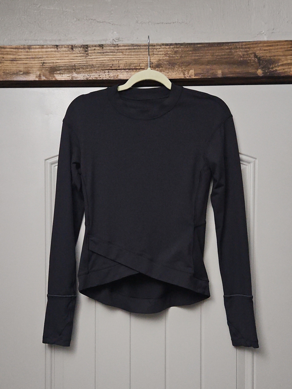 Lululemon Close to Crossing LS Black Rulu Running Top Crop Wrap Hem Women's XS
